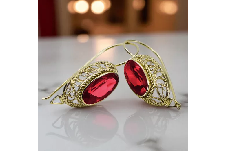 Or jaune 14 carats Rubis Des boucles d'oreilles Artisanat vintage vec023y